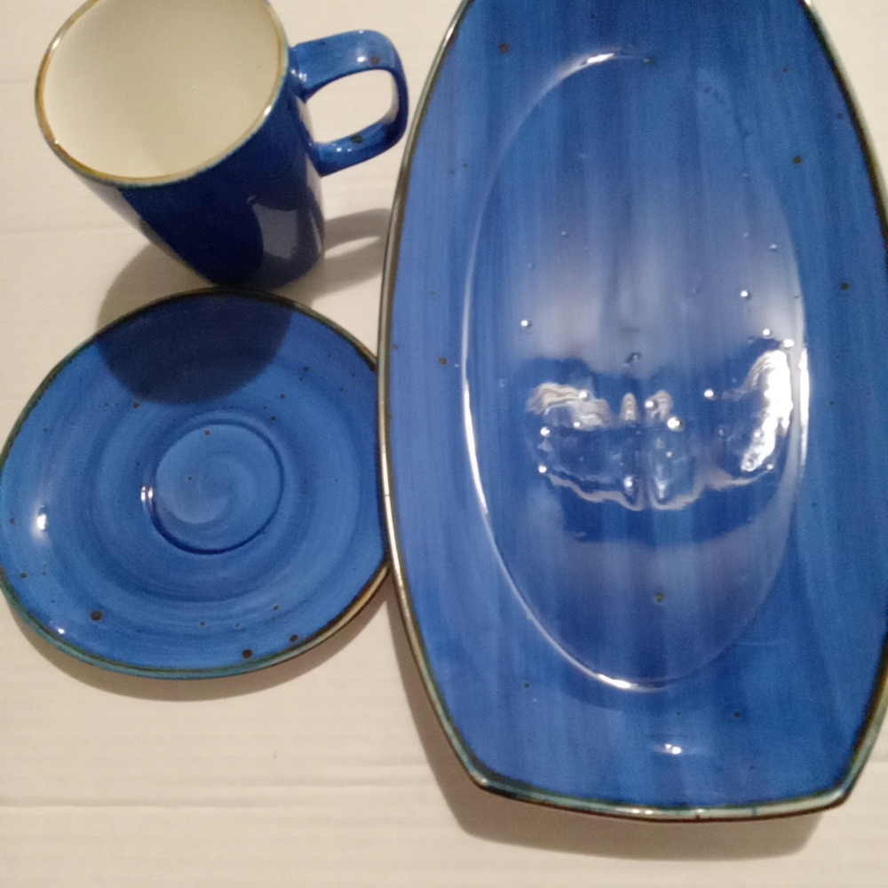 Chino Yanco Blue Ceramic Dinnerware Set